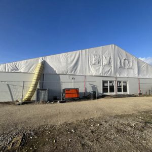 Zelt 30x85 m inkl. Holzboden mit Stahlunterbau